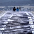 Snežna oluja "Gertruda" okovala Nemačku: Čovek poginuo dok je čistio sneg, crni led prekrio puteve