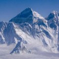 Strašne scene na Mont Everestu: Topljenje snega i leda otkriva tela stradalih planinara