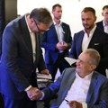 "Dragi prijatelju Aleksandre": Miloš Zeman napisao posvetu predsedniku Vučiću (foto)