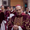 Tokom biranja novog pape ovom filmu skočila popularnost za 283 odsto: Šta je istina, a šta laž u filmu "Konklava"