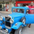 U Piortu danas po prvi put izložba starih automobila