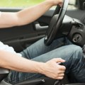 Koje su prednosti i mane automatskih i ručnih menjača? Ovo su najčešće zablude - mnogi vozači veruju u njih