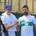 Đoković i Siner se sreli tokom treninga na Vimbldonu: Pogledajte kako je reagovao Novak kad ga je ugledao