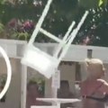 Šok na Ibici: Fudbaler gađao stolicom i onesvestio devojku kraj bazena – snimak trese internet!