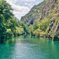 Idila Na svega par sati od Beograda! Mnogi menjaju more za njihovo jezero, a možete da jedete i pijete za male pare