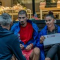 Aleksandar koji je sa studentima na štakama prepešačio Srbiju prikupio oko 45.000 evra za lečenje dečaka sa 14 teških dijagnoza…