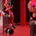 Humanoidni roboti zvezde dočeka kineske Nove godine