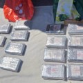 Zaplenjeno 17 kilograma kokaina, uhapšena trojica muškaraca
