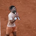 Новак: "Витешка нит и броба, дух вука који носим... Макар играо на једној нози нећу дати било коме..."