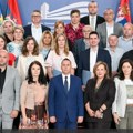 Dvadeset miliona dinara za unapređenje višejezičnosti u Vojvodini: Pokrajina uručila ugovore