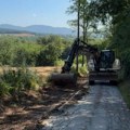 Velika investicija u Gornjem Milanovcu: Više od dva miliona evra za nove puteve, brojna sela i naselja dobijaju bolju…