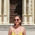 Jelena Tomašević pobegla iz Beograda sa ćerkom uživa u Italiji! Svi komentarišu momente opuštanja u moru: "Neki prelepi…