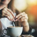 Koliko kafe je previše? Nova studija otkriva granicu nakon koje mogu da počnu problemi
