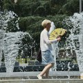 Danas do 36 stepeni, ali u ovom delu Srbije se popodne očekuju pljuskovi s grmljavinom