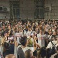 Arhiv javnih skupova: Ispred RIK-a sinoć je bilo 8.700 ljudi