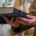 Školski okrug u Juti uklonio Bibliju iz škola zbog “vulgarnosti i nasilja”