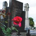 Danas su Mitrovske zadušnice! Praznik posvećen mrtvima, ispoštujte sledeće običaje - na groblje treba izneti žito i...