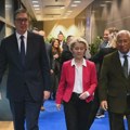 (VIDEO) Vučić u Briselu, pred kamerama, otkrio da je dobio poruku iz Moskve, Fon der Lajen ga prekinula