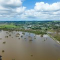 Katastrofa: Poplave i klizišta paralisali zemlju, hiljade ljudi bez struje VIDEO