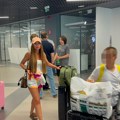 Malo ko je prepoznao na aerodromu! Poznata Srpkinja dala 150.000€ na operacije, evo kako izgleda bez šminke