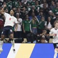 Engleska sa igračem manje do četvrfinala Mundijala