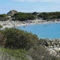 Italijanska plaža zabranila suncobrane za osobe od 10 do 65 godina
