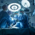 U ukc Vojvodine prvi put u Srbiji ugrađena proteza kolena osobi sa hemofilijom
