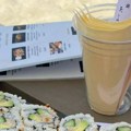 Ni jagnje ni pašteta ni sendvič: Zbog Andrijinog obroka na plaži u Grčkoj gore društvene mreže: "Što ste jeli giros…