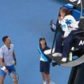 Bruka! Neverovatno šta je sutkinja uradila Novaku Đokoviću u meču sa Manarinom (video)