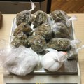 Otkriveni paketići kokaina i marihuane u stanu četrdesetogodišnjeg muškarca