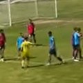 Skandal! Napadnuti juniori na fudbalskom meču u Foči, jedan dečak u bolnici: Policija traga za izvršiocem...