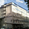 Protest ispred VIŠER-a: Studenti tvrde da su nasilno izbačeni iz zgrade, uprava navodi tehničke probleme