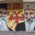 Prekrečeni murali posvećeni patrijarhu Pavlu i mitropolitu Amfilohiju na severu KiM (video)