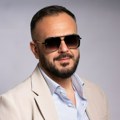 EMOCIJA KOJA OSVAJA NA PRVO SLUŠANJE: Tarik Stambolić predstavio novi singl i spot „Voljeli smo iste stvari“!