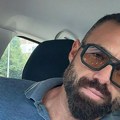 Geni su čudo! Ovo je brat Sanje Vučić: Kad se skine, ženama padaju vilice, pokazao mišiće - evo čime se bavi