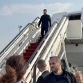 Зеленски стигао у Србију: Први снимак председника Украјине по слетању у Београд (видео)