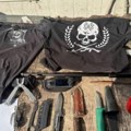Muškarci uhapšeni na Jarinju sa opremom za srednjovekovne veštine zadržani u pritvoru