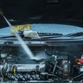 Pranje motora vodom pod pritiskom: Korisno održavanje ili rizik od skupog kvara?