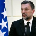 “Не може бити толеранције према негирању геноцида”: Заједничко саопштење Конаковића и Вархељија