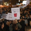 Protest ispred zgrade Vlade, traže se ostavke zbog tragedije u Novom Sadu