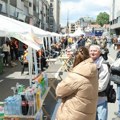 Sve spremno za Svenarodni sabor, centar Niša pod štandovima, mnoštvo redara i policije
