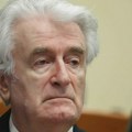 Pokrenuto više inicijativa: Hoće li u Crnoj Gori biti oduzeta nagrada Radovanu Karadžiću?