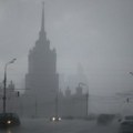 Moskva pod vodom: Obilne kiše i oluja u glavnom gradu Rusije (VIDEO)