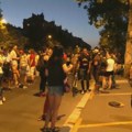 AFP o protestima u Srbiji: Sukobi demonstranata i policije petu noć zaredom