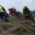 80 lica se prevozi u bolnicu; Oglasio se MUP o jezivoj nesreći kod Sremske Mitrovice FOTO/VIDEO