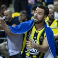 Fener pod ručnom preboleo Zvezdu protiv fenjeraša