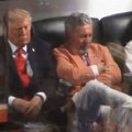 Donald Tramp zaspao na tribinama tokom NBA finala Njujork Niks - San Antonio Spars