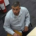 Podigao kredit sa lažnom ličnom kartom: Policija BiH objavila fotografije osumnjičenog, da li ga poznajete? (foto)