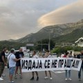 "Izdaja se ne prašta" Građani Sutomora poručili Spajiću da sedne za sto i da se dogovore (foto)