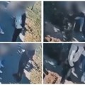 Uznemirujući snimak! Dečak brutalno šutira devojčicu u glavu Jezivo vršnjačko nasilje ispred škole u Sremskoj Mitrovici…